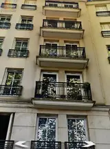 Miniature 1