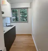 Miniature 8