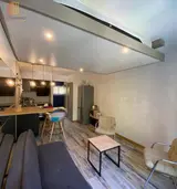 Miniature 1