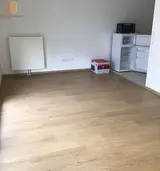 Miniature 9
