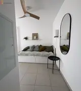 Miniature 16