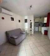 Miniature 4