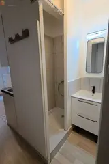 Miniature 1