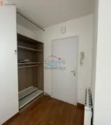 Miniature 4
