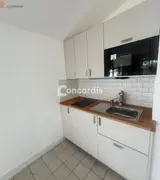 Miniature 10