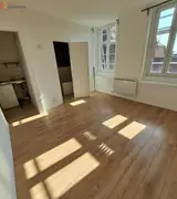 Miniature 1
