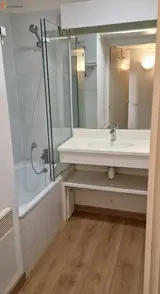 Miniature 1