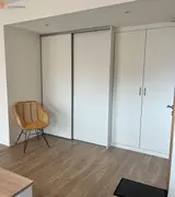 Miniature 4
