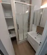Miniature 4