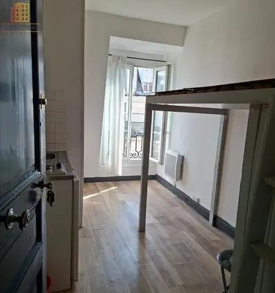 Studio à Paris