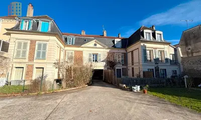 Studio à Corbeil-Essonnes