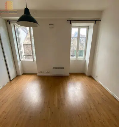 Studio à Corbeil-Essonnes