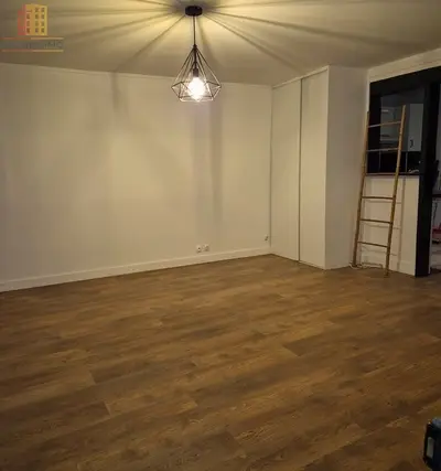 Studio à Presles