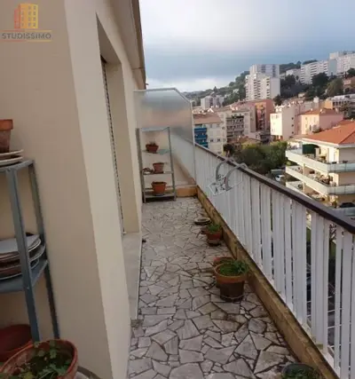 Studio à Vallauris