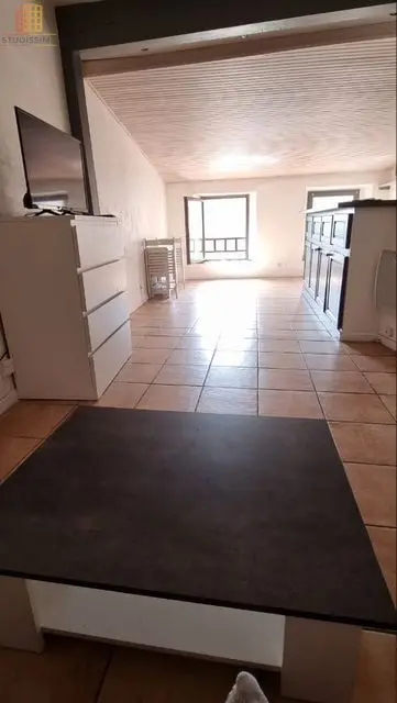 Studio à Le Luc