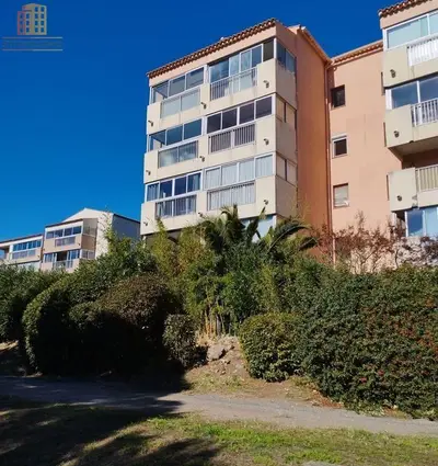 Studio à Fréjus