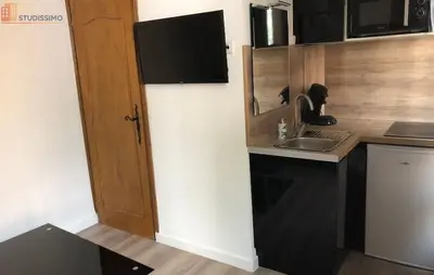 Studio à Tenay