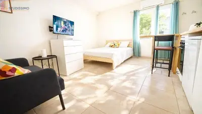 Studio à Oyonnax