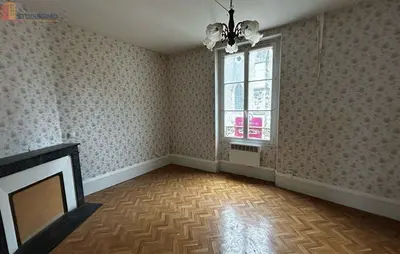 Studio à Nogent-l'Artaud