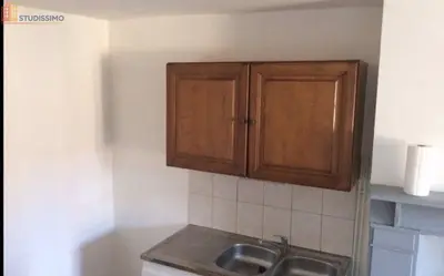 Studio à Bourg-et-Comin