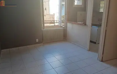 Studio à Cusset