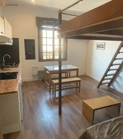 Studio à Saint-Michel-l'Observatoire