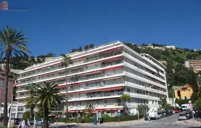 Studio à Menton