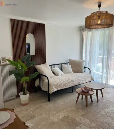 Studio à Saint-Laurent-du-Var