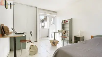 Studio à Valbonne