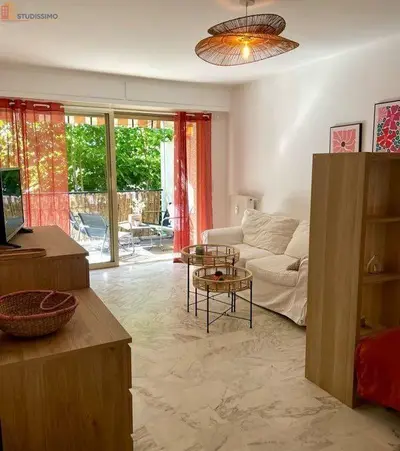 Studio à Antibes