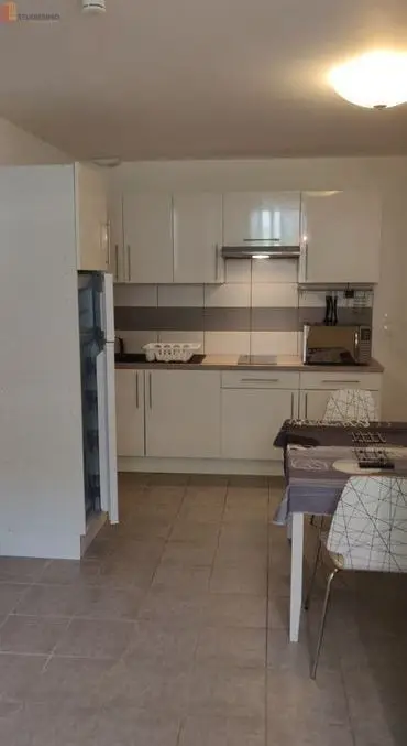 Studio à Baix