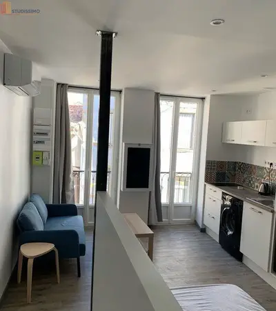 Studio à Privas