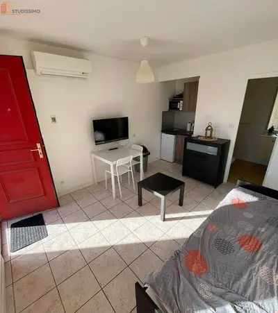 Studio à Sainte-Savine
