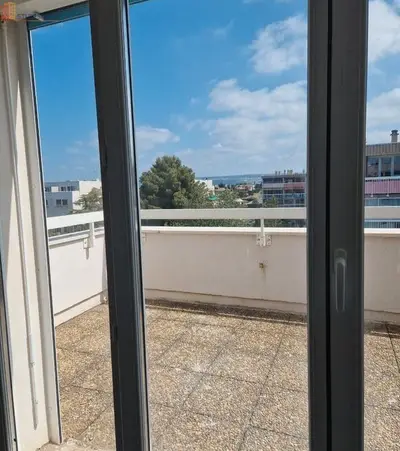 Studio à Marignane