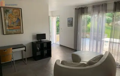 Studio à Meyrargues