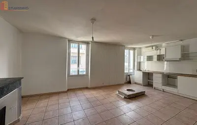 Studio à Marignane