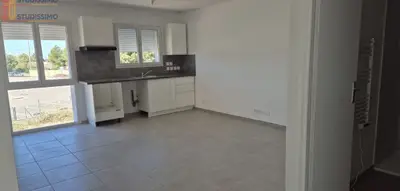 Studio à Marignane