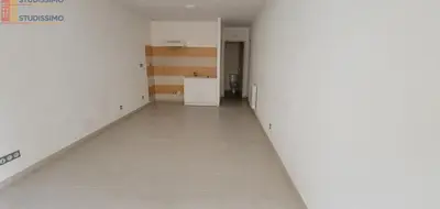 Studio à Bram