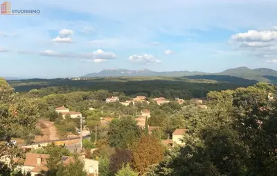 Studio à Saint-Savournin