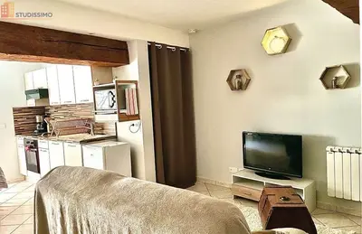 Studio à Is-sur-Tille