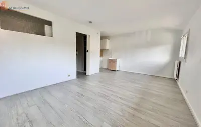 Studio à Thise