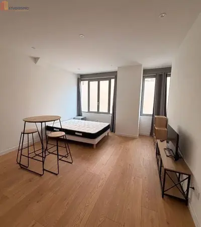 Studio à Valence