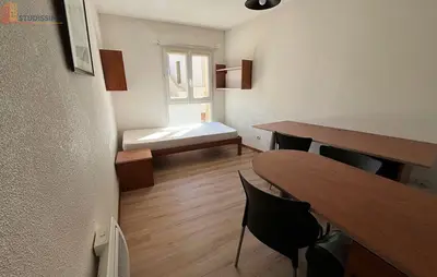 Studio à Valence