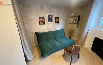 Studio à Valence