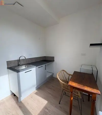 Studio à Valence