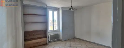 Studio à Valence