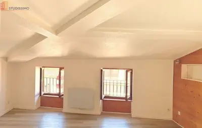 Studio à Valence