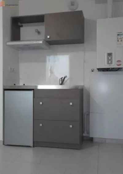 Studio à Valence