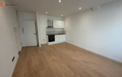 Studio à Valence