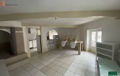 Studio à Valence